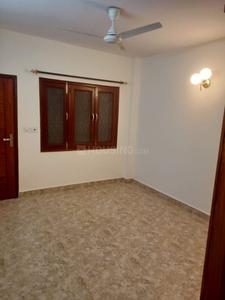 Bedroom Image of 950 Sq.ft 2 BHK Builder Floor for rent in Khirki Extension New Delhi for Rs. 28000