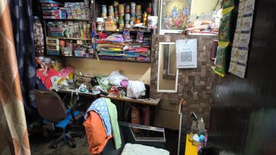 Living Room Image of 500 Sq.ft 1 BHK Apartment / Flat for sale in RWA Glorious Apartment, Bakkarwala New Delhi for Rs. 3200000
