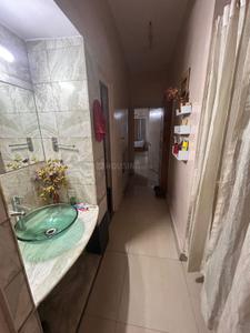 Bathroom Image of 1082 Sq.ft 2 BHK Apartment / Flat for rent in Janakpuri New Delhi for Rs. 40000