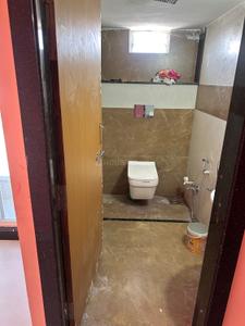 Bathroom Image of 550 Sq.ft 1 BHK Independent House for rent in Devi Ahillyabai Holkar Airport Area Indore for Rs. 5500