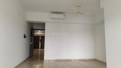 Living Room Image of 786 Sq.ft 2 BHK Apartment / Flat for sale in Shapoorji Pallonji BKC 28, Bandra East Mumbai for Rs. 25200000