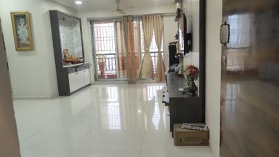 Living Room Image of 1100 Sq.ft 2 BHK Apartment / Flat for sale in Sunita Keshav Height Building C, Kalwa Thane for Rs. 18500000