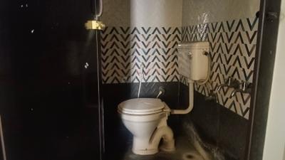 Bathroom Image of 550 Sq.ft 1 BHK Builder Floor for rent in Kodathi Bengaluru for Rs. 13000
