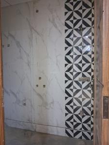 Common Bathroom Image of 1800 Sq.ft 4 BHK Apartment / Flat for sale in Shree Maruti Dham, Sector 49 Noida for Rs. 10000000