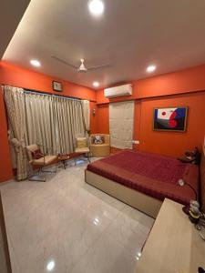 Bedroom Image of 1500 Sq.ft 4 BHK Apartment / Flat for sale in Bandra West Mumbai for Rs. 89500000