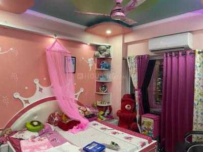 Bedroom Image of 2170 Sq.ft 4 BHK Apartment / Flat for sale in Gaur Cascades, Raj Nagar Extension Ghaziabad for Rs. 23500000