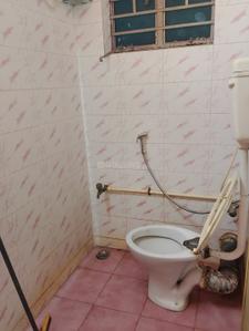 Bathroom Image of 250 Sq.ft 1 RK Independent House for rent in Salt Lake City Kolkata for Rs. 9000
