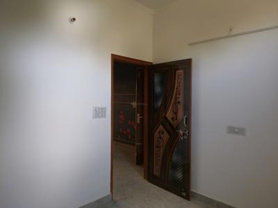 Bedroom Image of 900 Sq.ft 3 BHK Builder Floor for sale in DLF Ankur Vihar Ghaziabad for Rs. 3330426