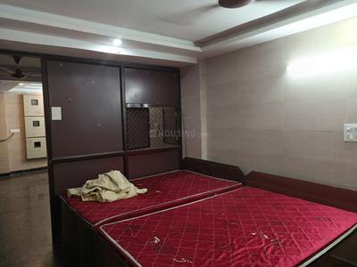 Bedroom Image of 500 Sq.ft 1 RK Builder Floor for rent in Model Town New Delhi for Rs. 13000