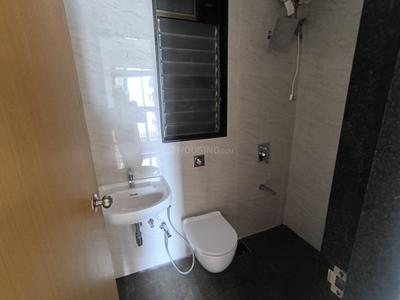 Bathroom Image of 450 Sq.ft 1 BHK Apartment / Flat for rent in 34 Park Estate, Goregaon West Mumbai for Rs. 45000