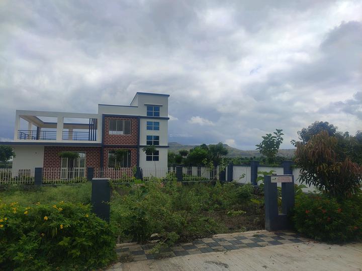 Loni Kalbhor Main Image 1