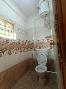 Bathroom Image of 650 Sq.ft 1 BHK Independent House for rent in HSR Layout Bengaluru for Rs. 26000