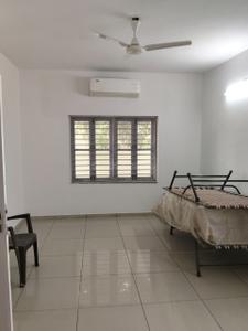 Living Room Image of 2250 Sq.ft 3.5 BHK Independent House for sale in Shilp Yogeshwar Bungalows, Thaltej Ahmedabad for Rs. 28000000