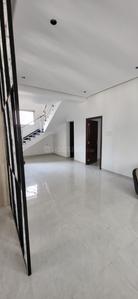 Living Room Image of 3420 Sq.ft 4 BHK Villa for sale in APR Praveens Eterno, Patighanpur Sangareddy for Rs. 29000000