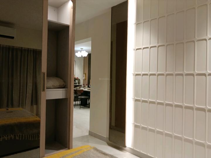 Sayba Tulip Main Image 1