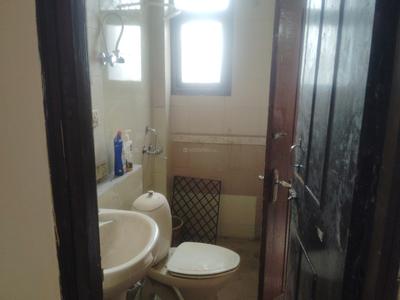 Image of 900 Sq.ft 2 BHK Apartment / Flat for rent in  Eastend Apartments, Indirapuram, Ghaziabad for Rs. 26000