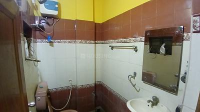 Bathroom Image of 1200 Sq.ft 2 BHK Builder Floor for rent in Rajarhat Kolkata for Rs. 18000