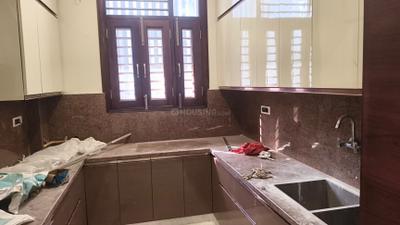 Kitchen Image of 1800 Sq.ft 3 BHK Builder Floor for rent in Sector 105 Noida for Rs. 34000