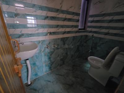 Bathroom Image of 1000 Sq.ft 1 BHK Builder Floor for rent in Boriyakhurd Raipur for Rs. 6000