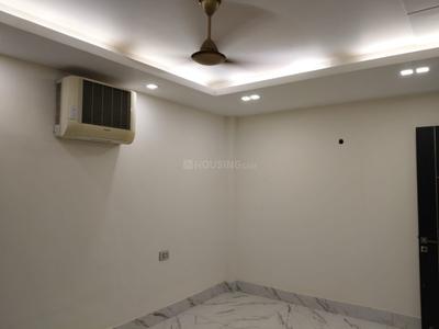 Bedroom Image of 1800 Sq.ft 3 BHK Builder Floor for sale in Punjabi Bagh New Delhi for Rs. 27500000