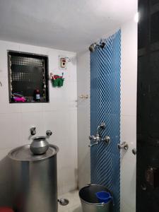 Common Bathroom Image of 658 Sq.ft 1 BHK Apartment / Flat for rent in Haware Citi, Kasarvadavali Thane for Rs. 17252