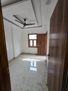 Bedroom Image of 600 Sq.ft 2 BHK Builder Floor for sale in Laxmi Nagar New Delhi for Rs. 5800000