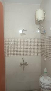 Bathroom Image of 1600 Sq.ft 2 BHK Builder Floor for rent in Sector 16 Faridabad for Rs. 20000