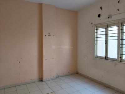 Bedroom Image of 980 Sq.ft 2 BHK Apartment / Flat for rent in Prahlad Nagar Ahmedabad for Rs. 16000