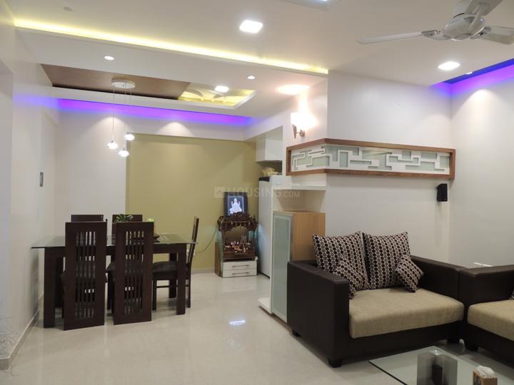 Saarrthi Shimmer And Shine II Main Image 1