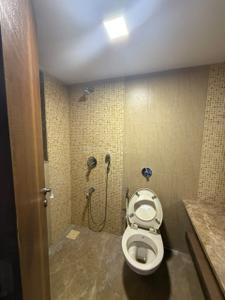 Bathroom Image of 1295 Sq.ft 3 BHK Apartment / Flat for sale in Supreme Lake Primrose, Powai Mumbai for Rs. 37500000