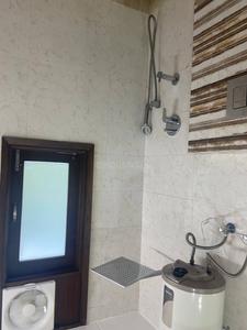 Bathroom Image of 1800 Sq.ft 3 BHK Builder Floor for sale in Ridhi Signature Floors, Green Field Colony Faridabad for Rs. 11000000