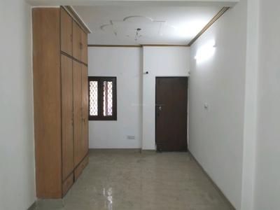 Bedroom Image of 1150 Sq.ft 3 BHK Apartment / Flat for sale in Vikaspuri New Delhi for Rs. 15500000