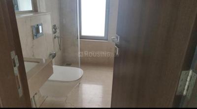 Bathroom Image of 800 Sq.ft 2 BHK Apartment / Flat for rent in Piramal Aranya, Byculla Mumbai for Rs. 140000
