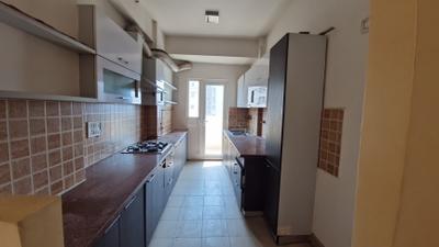 Kitchen Image of 1850 Sq.ft 3 BHK Apartment / Flat for sale in Mahagun Moderne, Sector 78 Noida for Rs. 29500000