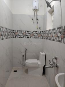 Bathroom Image of 1300 Sq.ft 3 BHK Apartment / Flat for rent in Choolaimedu Chennai for Rs. 40000