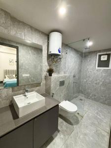 Bathroom Image of 707 Sq.ft 1 BHK Apartment / Flat for rent in Indus Signature, Indira Nagar Bengaluru for Rs. 12000