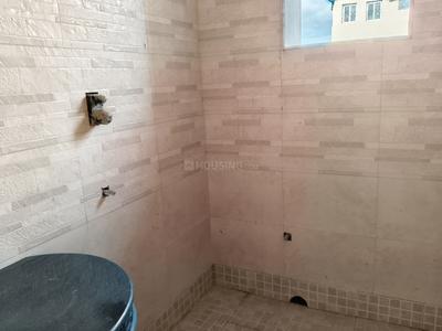 Bathroom Image of 1600 Sq.ft 3 BHK Builder Floor for sale in Jodhpur Park Kolkata for Rs. 21000000