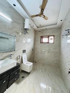 Image of 4500 Sq.ft 5 BHK Farm House for sale in Sainik Farm, New Delhi for Rs. 75000000
