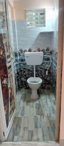 Bathroom Image of 595 Sq.ft 1 BHK Apartment / Flat for rent in Keshtopur Kolkata for Rs. 7050