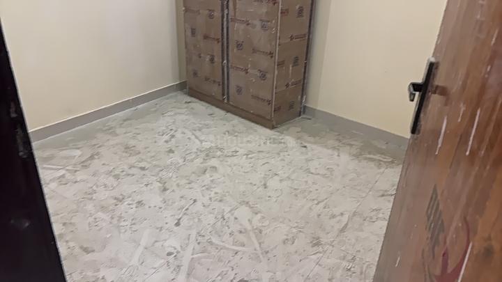 Sarfabad, Sector 73 Main Image 1