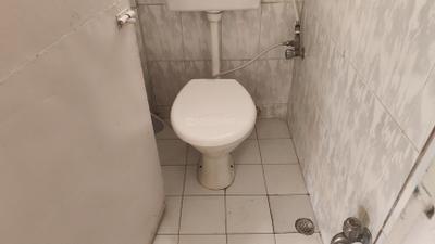 Bathroom Image of 650 Sq.ft 1 BHK Apartment / Flat for rent in Classic View Appartment, Dahisar West Mumbai for Rs. 30000
