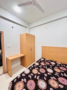 Bedroom Image of 611 Sq.ft 1 BHK Apartment / Flat for rent in Mahalakshmi Nagar Indore for Rs. 16000