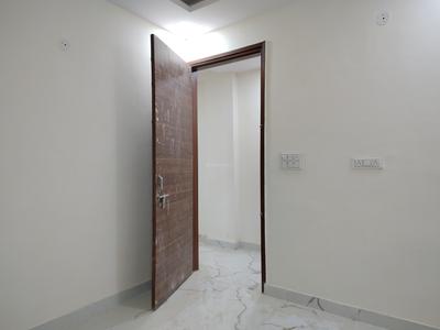 Bedroom Image of 1000 Sq.ft 3 BHK Apartment / Flat for sale in Khanpur New Delhi for Rs. 5800000