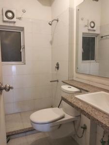 Common Bathroom Image of 1700 Sq.ft 3 BHK Apartment / Flat for rent in DLF Capital Greens Phase 1 And 2, Karampura New Delhi for Rs. 60000