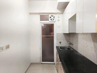 Kitchen Image of 1000 Sq.ft 2 BHK Apartment / Flat for sale in Signature Global The Millennia, Sector 37D Gurgaon for Rs. 7150000