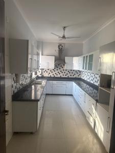 Kitchen Image of 13500 Sq.ft 9 BHK Independent House for sale in DLF City Phase 1, DLF Phase 1 Gurgaon for Rs. 180000000
