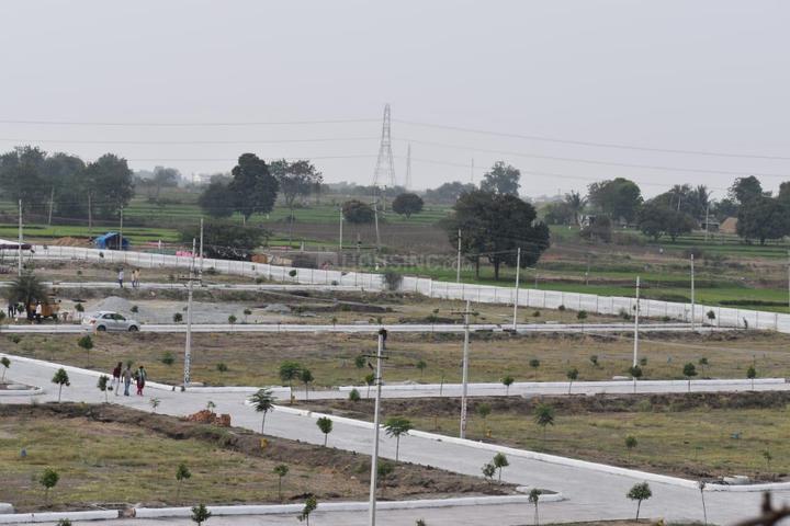 Manikonda Main Image 1