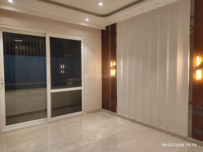 Bedroom Image of 2700 Sq.ft 4 BHK Builder Floor for sale in Kalkaji New Delhi for Rs. 75000000
