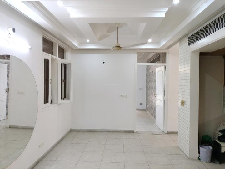 Sunny Valley Apartment Main Image 1