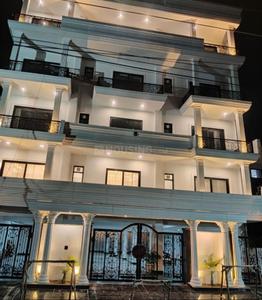 Image of 3300 Sq.ft 5 BHK Builder Floor for sale in Model Town, New Delhi for Rs. 75000000